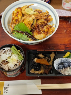 ホテルルートイン上諏訪の出前「 味噌天丼 」by二へドン ホテルルートイン上諏訪の出前「 味噌天丼 」by二へドン