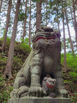 奈良井宿の八幡宮の狛犬by二へドン