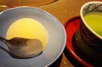 柚子シャーベットと緑茶。 柚子シャーベットと緑茶。