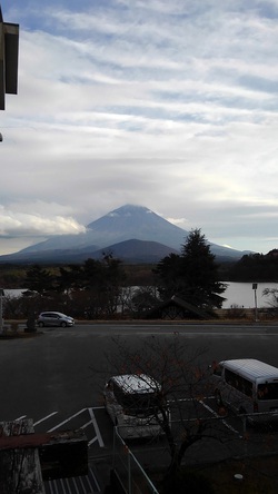 精進マウントホテルから見る富士山by二へドン