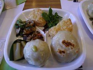 豆部の昼食