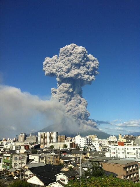 噴火警戒レベル２の浅間山は２キロ、レベル３の箱根山は１キロだけ・観光地に配慮か