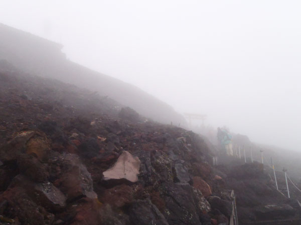 寒かった～！須走口から富士山に登ってきました