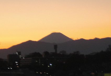 夕焼けの富士山。