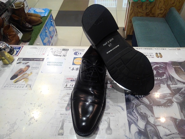 紳士靴のカカト修理です！！