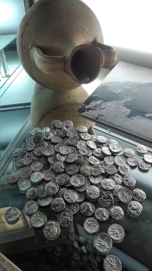 キプロス考古学博物館のコイン