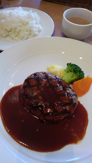 LUNCHAN AVENUE のハンバーグ by二へドン LUNCHAN AVENUE のハンバーグ by二へドン
