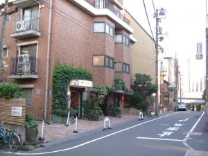 港区青山賃貸 アパルトマン青山