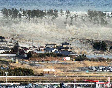 アメリカで沈みゆく大地と地震、５００メートルの高さの津波