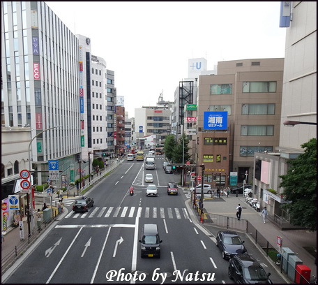 上大岡駅前の鎌倉街道
