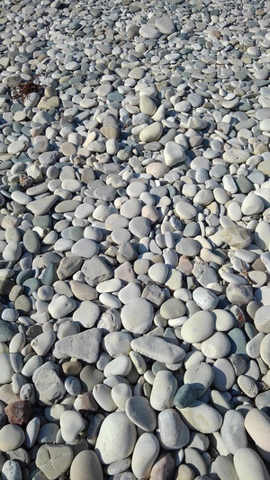 ペトラ・トゥ・ロミオ海岸の丸石