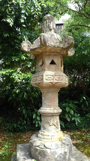 2019年05月30日（木）城山稲荷神社の石燈籠by二へドン